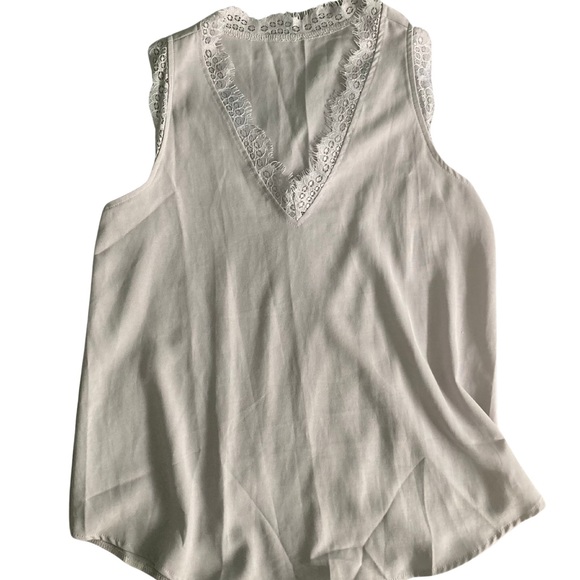Gray Lace Trim Sleeveless Blouse Size S - Picture 5 of 8